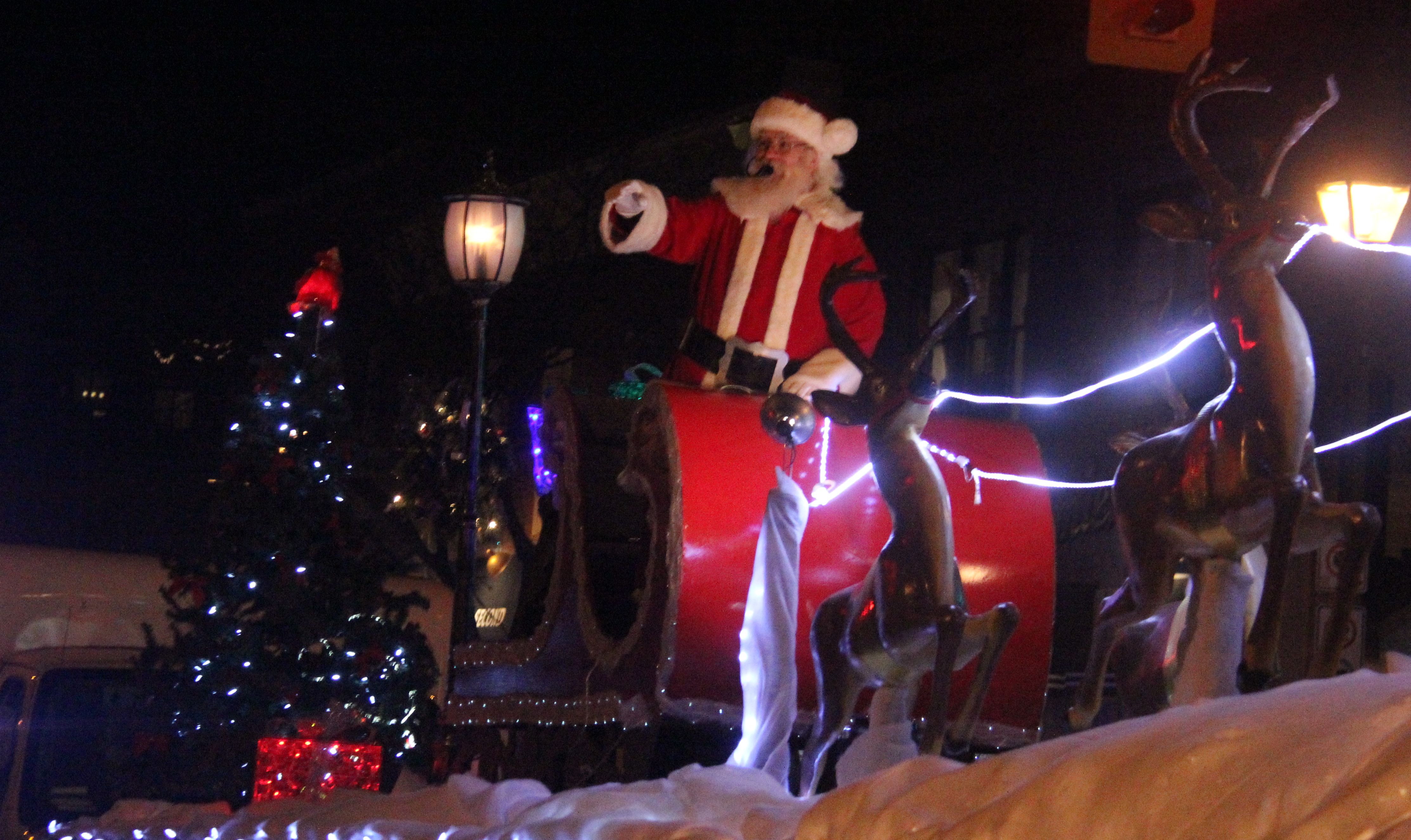 Santa Claus Arrives in Cornwall