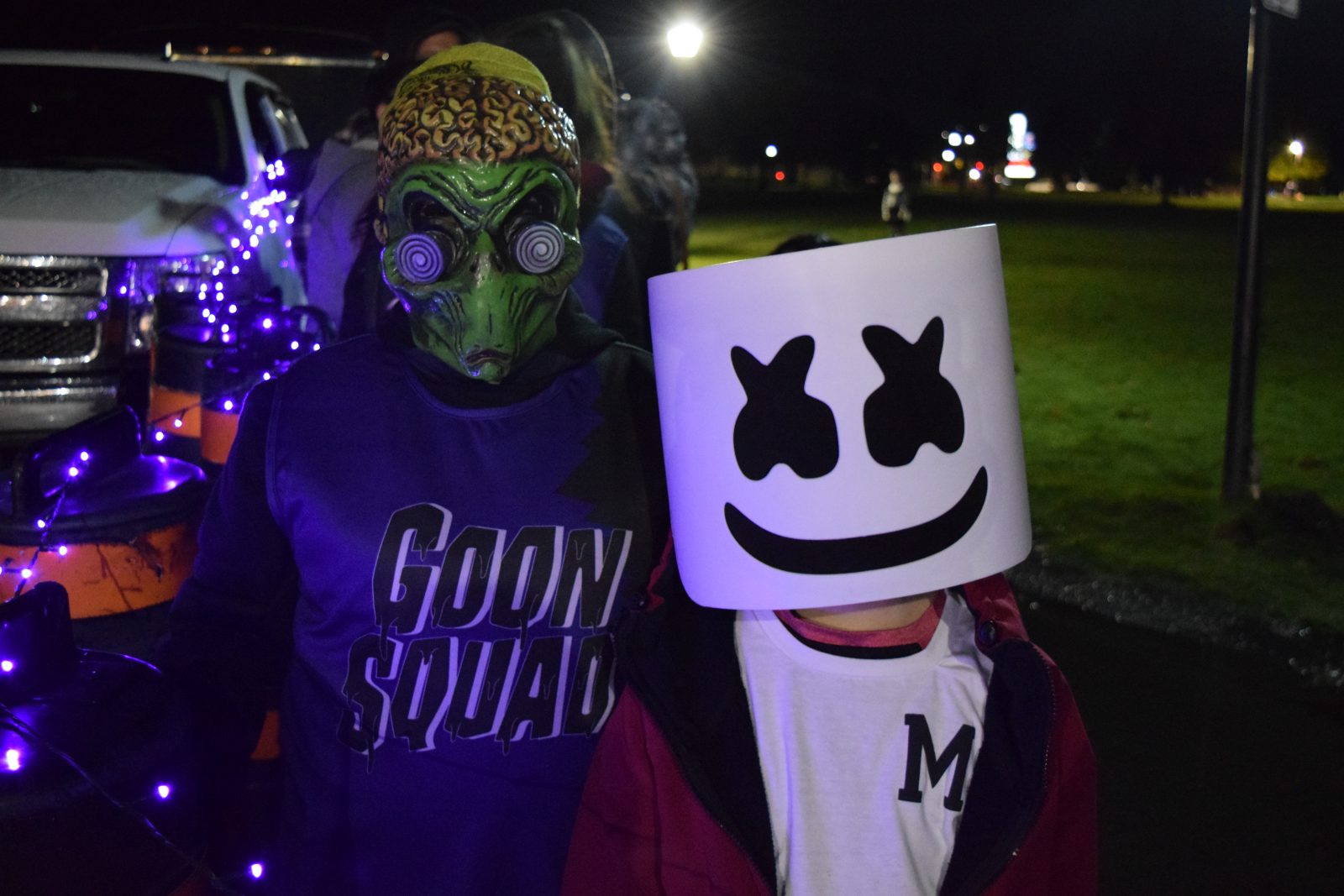 Hundreds attend Trunk or Treat event