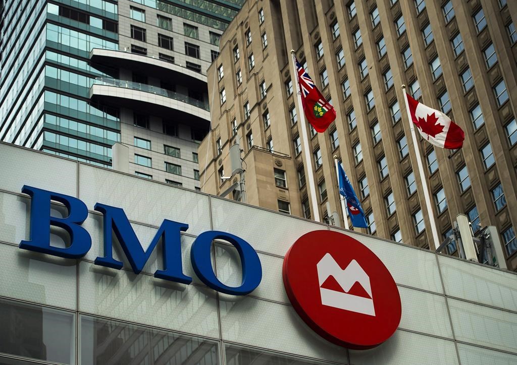 Bmo Public Offering To Raise At Least 27 Billion For Us Bank