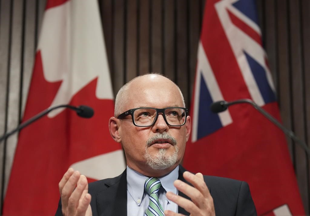 Ontario’s top doctor predicts ‘calm summer’ for COVID-19, worries about BA.4, BA.5