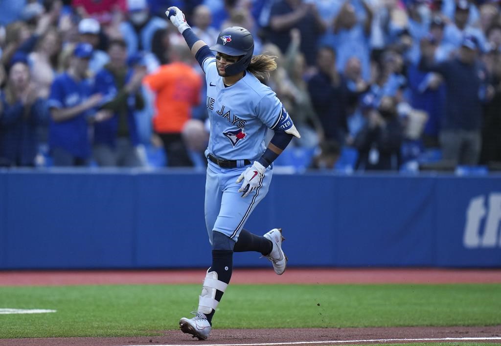 Bichette and Chapman’s home runs lift Blue Jays over Mariners 6-2