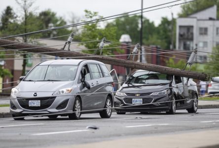 At least two people dead, more than 300,000 without power after storm hits Ontario