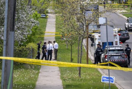 Man dead after interaction with police in east Toronto; school lockdowns lifted