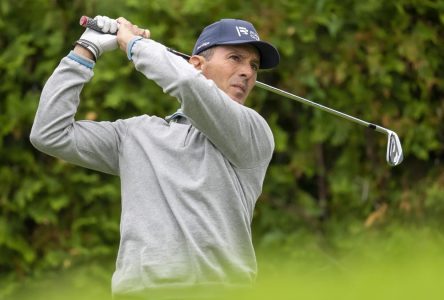 Crowd supports Weir, Hughes, and Hadwin bright and early at Canadian Open