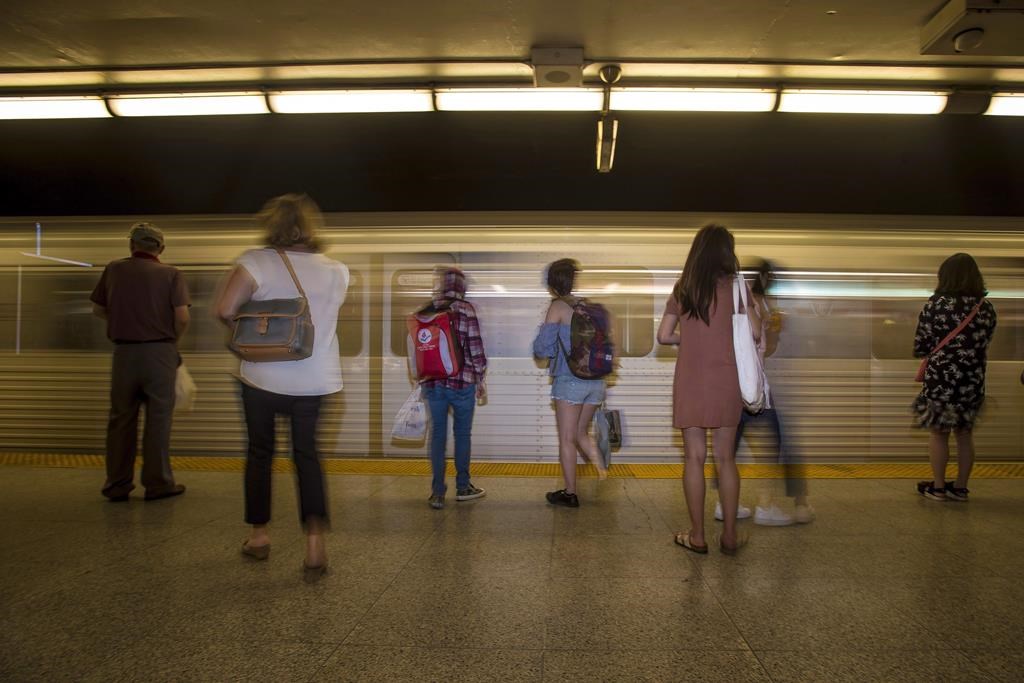 ‘Virus is still here’: A look at reactions to Ontario dropping transit mask rules