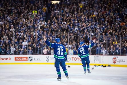 Sedins, Luongo, Alfredsson headline Hockey Hall of Fame’s 2022 class