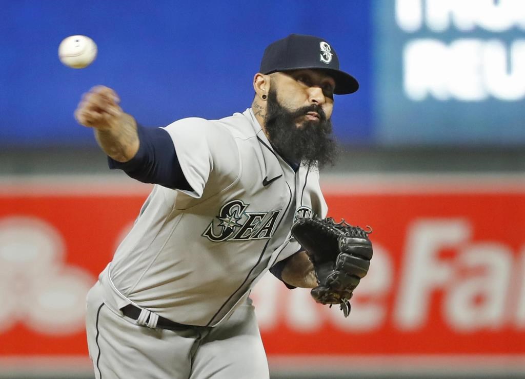 Blue Jays add three-time World Series champion Sergio Romo to bullpen