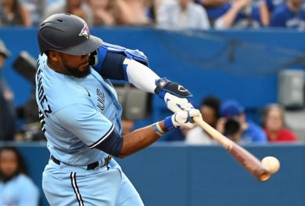 Kikuchi makes quality start and Blue Jays hit two homers in 4-1 win over Rays