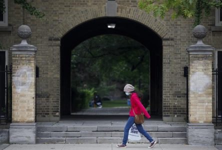 University of Toronto requiring students living in residence to be triple-vaccinated