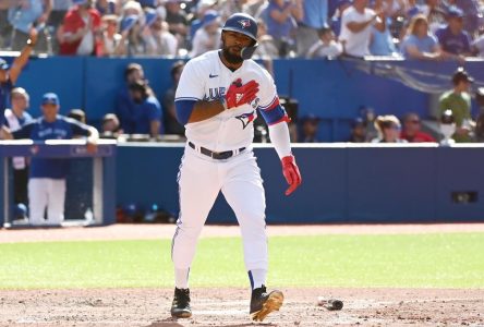 Teoscar Hernandez’s three-run homer lifts Blue Jays over Tigers 5-3