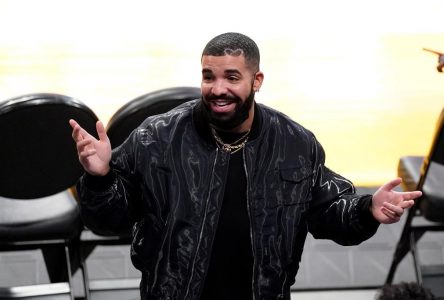 Drake postpones OVO Fest Toronto concert after he tests positive for COVID-19