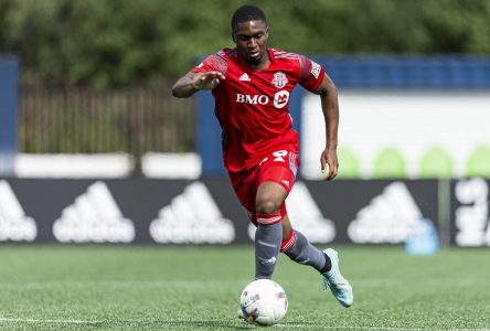 Toronto FC signs teenage forward Hugo Mbongue to homegrown contract