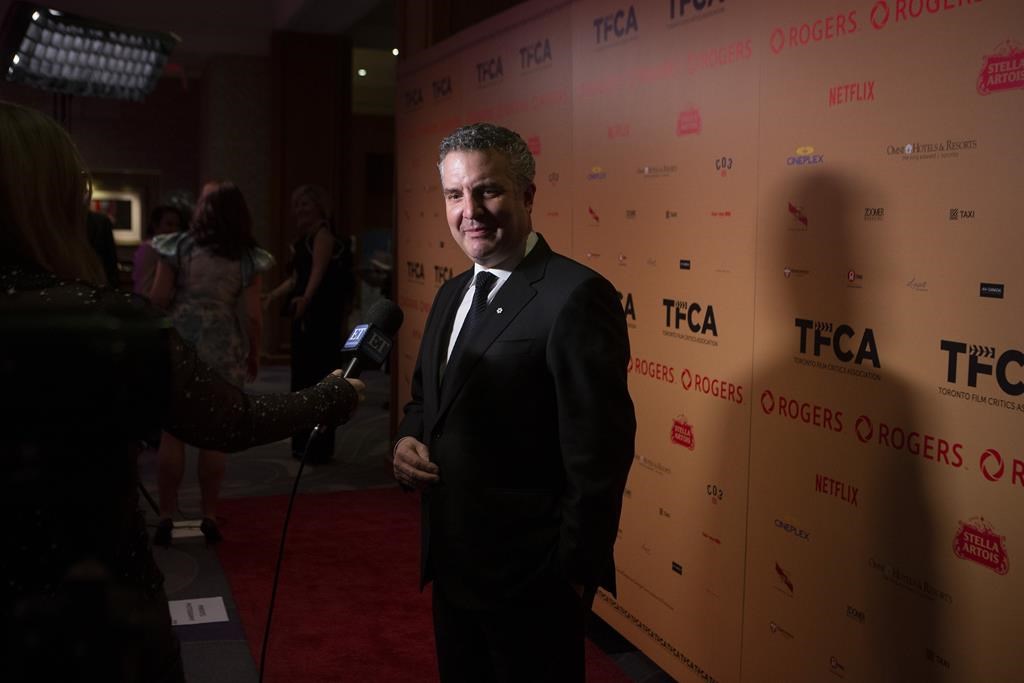 Rick Mercer wins the Leacock Medal for Humour for memoir ‘Talking to Canadians’