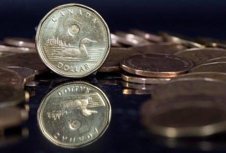 Financial pressure mounting for working Canadians, a new study shows