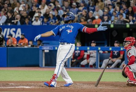 Springer leads Blue Jays to 9-0 win as Toronto finally celebrates making playoffs