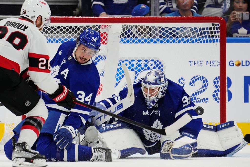 Samsonov solid in place of injured Murray, Holl scores winner as Leafs down Sens 3-2