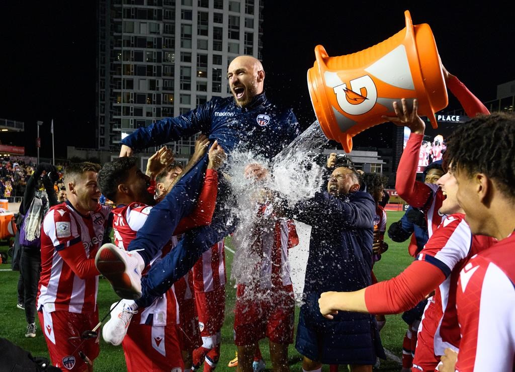 Ottawa, Pacific and Forge coaches up for Canadian Premier League award