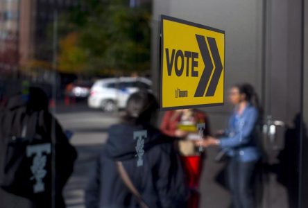 Former Ontario provincial party leaders win mayoral races in Vaughan, Hamilton