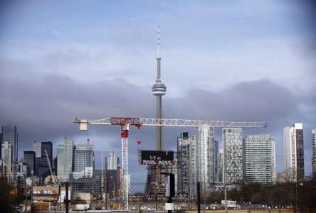 Average one-bedroom condo rent soars 20% from last year: Toronto real estate board