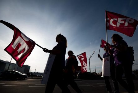 CUPE members hit picket lines as indefinite education strike begins