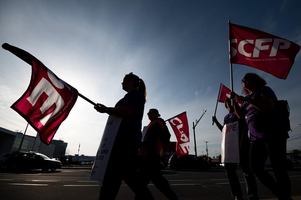 CUPE members hit picket lines as indefinite education strike begins