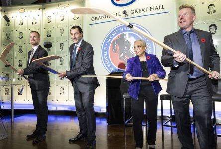 Sedins, Luongo, Alfredsson enshrined in Hockey Hall of Fame