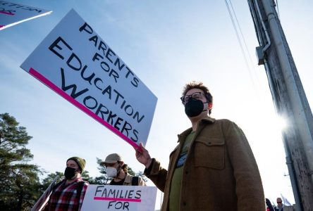 Bargaining continues between education workers and province as strike deadline looms