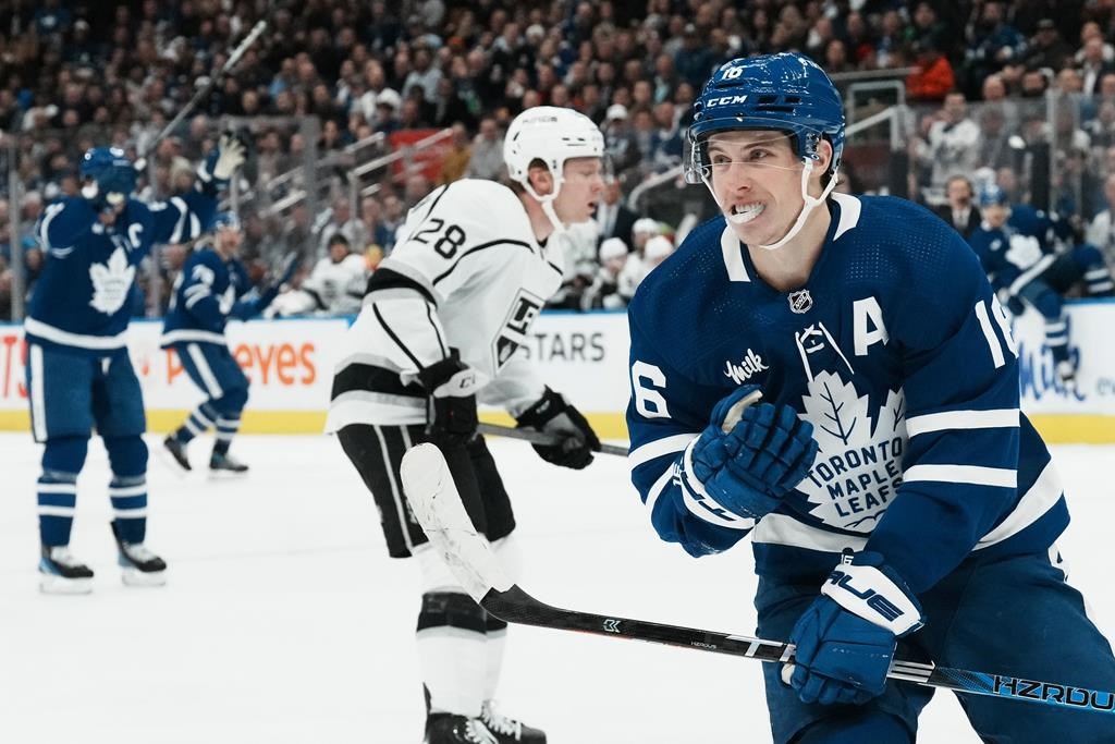 Marner scores to extend point streak to 21 games as Maple Leafs topple Kings 5-0