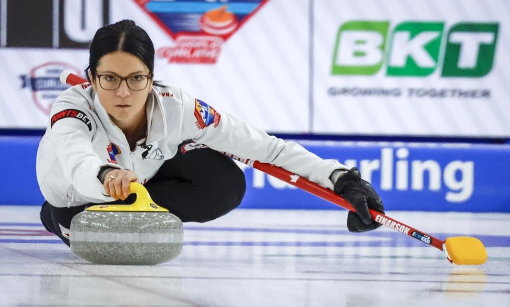 Kerri Einarson defeats Clancy Grandy 8-4 at Grand Slam of Curling’s Masters