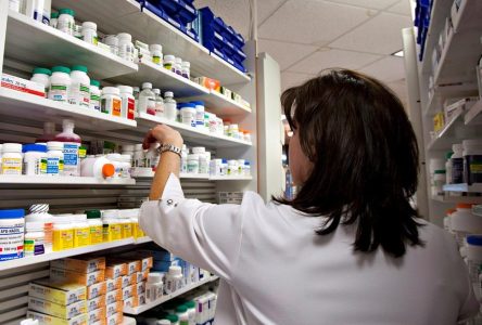 Ontario pharmacists can prescribe for 13 common ailments as of Jan. 1