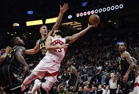 Hot shooting night lifts Raptors to 132-120 victory over Charlotte Hornets