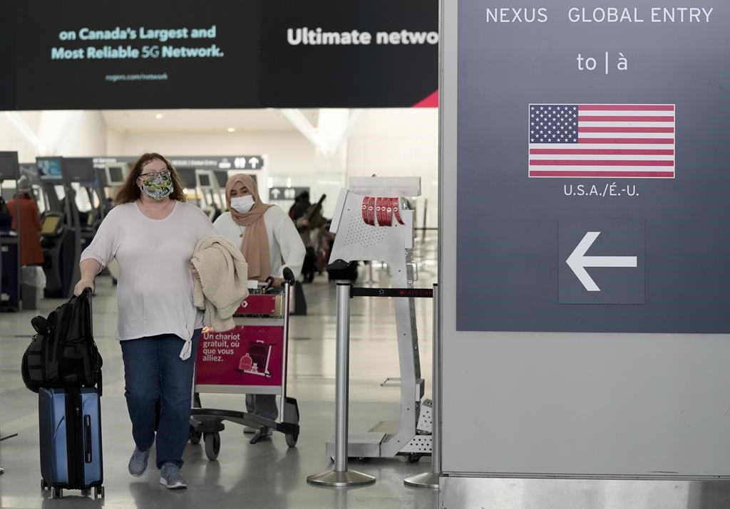 U.S. travel problems affecting transborder flights: Air Canada, WestJet