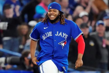 Guerrero, Jays reach $14.5M deal, skip arbitration