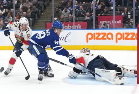 William Nylander leads Maple Leafs over Panthers 5-4 in overtime