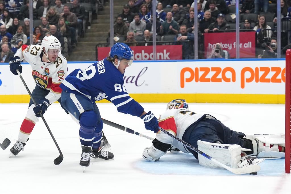 William Nylander leads Maple Leafs over Panthers 5-4 in overtime