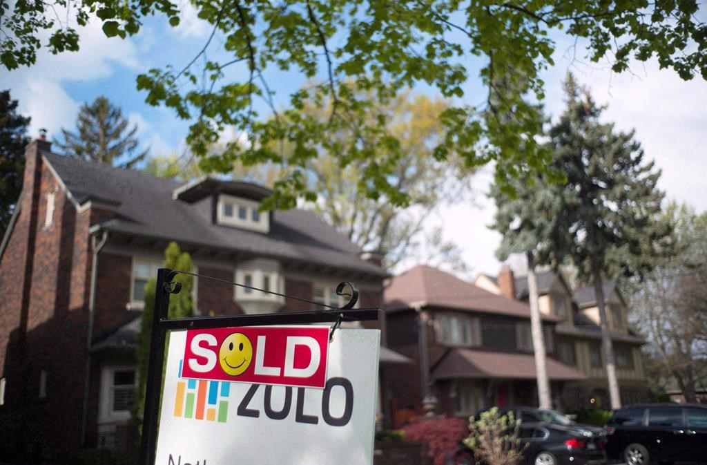 Higher rates more than offset home price drop to worsen affordability: report