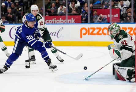 William Nylander scores in overtime, Maple Leafs down Wild 2-1