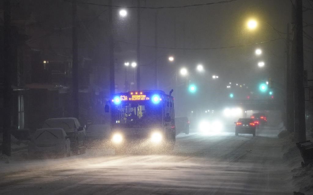 Major winter storm brings snow, thunder and lightning to parts of Ontario