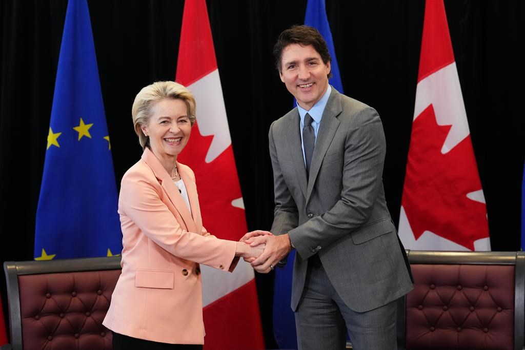 Trudeau announces supports for Ukraine, hydrogen deal with Europe as EU head visits