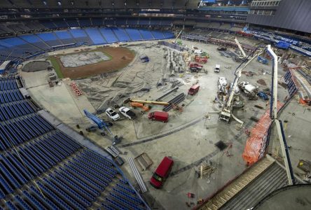 Blue Jays introduce $20 general admission tickets for outfield areas at Rogers Centre