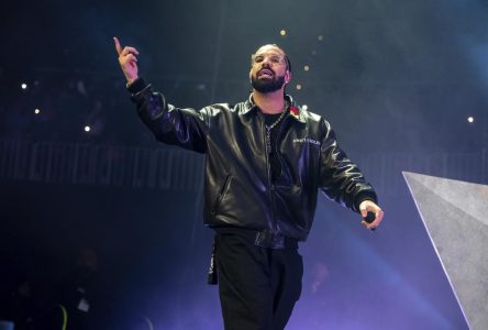 Drake to start ‘It’s All a Blur’ tour this summer with stops in Vancouver, Montreal