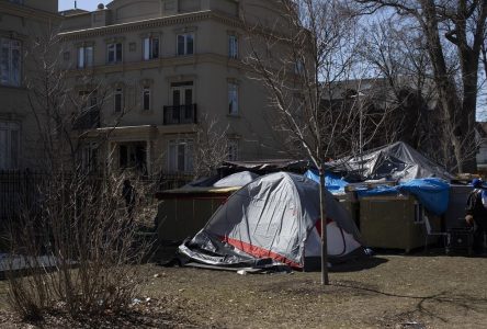 Strathcona residents say Toronto shelter hotels failed promise of permanent housing