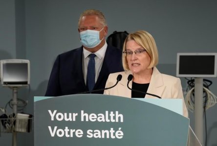 Other programs can help uninsured, Ontario health minister says as coverage to end