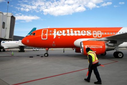 Canada Jetlines pauses domestic routes, plans to resume in the fall