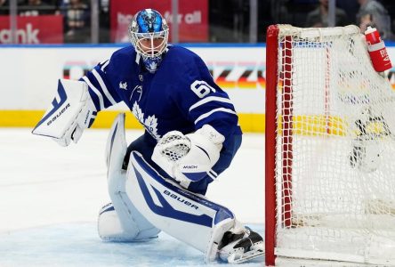 Maple Leafs recall goaltender Joseph Woll, sign OHL’s Matt Onuska to amateur tryout