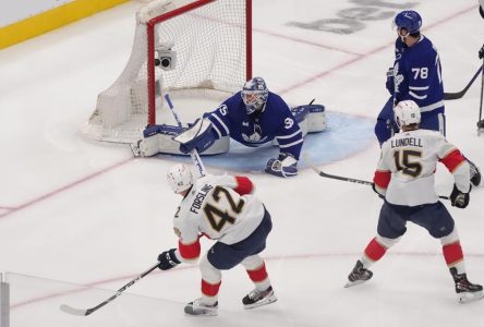 ‘Disappointing, baffling’: Panthers down sloppy Maple Leafs to grab 2-0 series lead