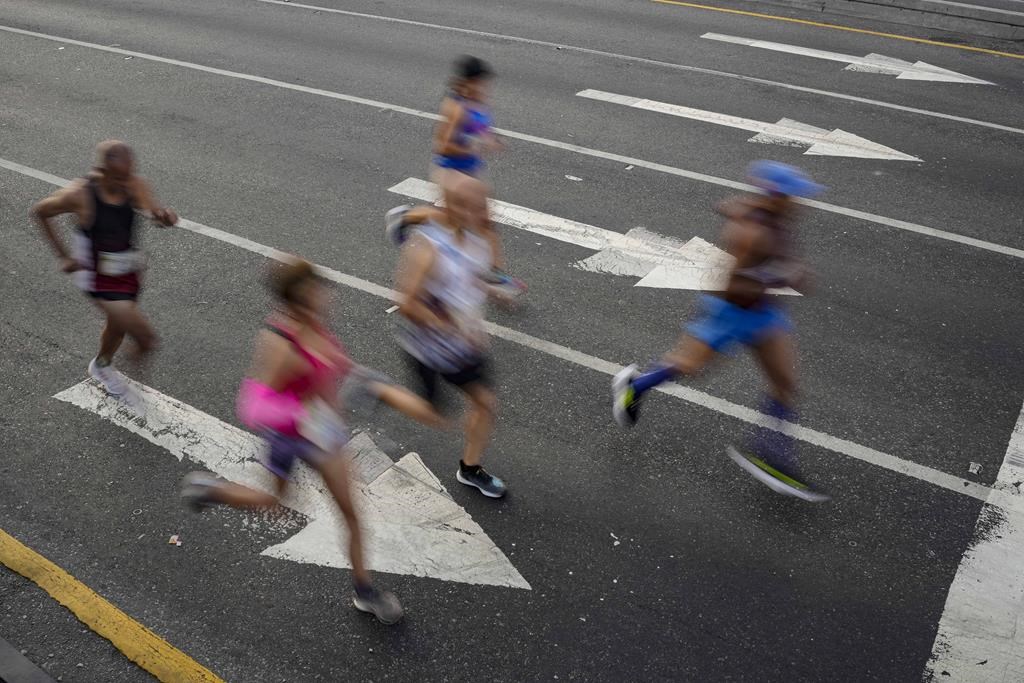 Toronto Marathon founder apologizes to runners for poor race experience