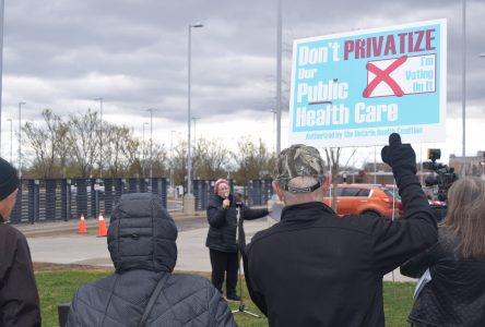 Vote to Stop the Privatization of Public Health Care