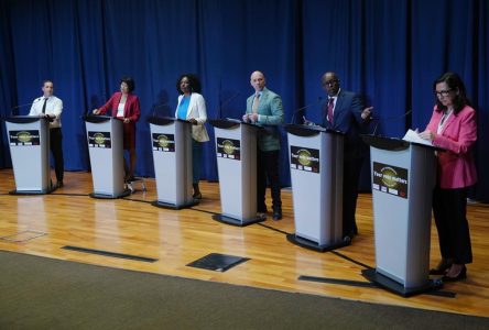 Advance voting opens in Toronto as mayoral hopefuls enter campaign’s final stretch