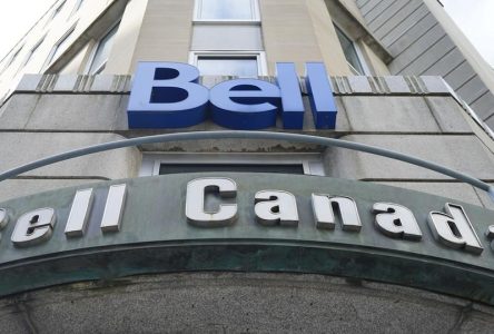 Bell cuts put Bill C-11, C-18 back in the spotlight as Meta tests blocking news